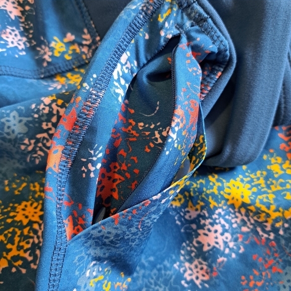 Lands' End women's size XS 2-4 light weight pants. New - Picture 4 of 7